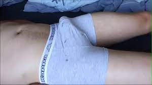 fuckinsox grinding in underwear and showing his bulge - XVIDEOS.COM