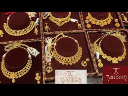 tanishq gold necklace set designs with