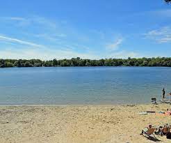 5 best lake beaches in new england