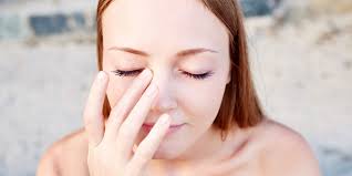 8 common causes of itchy eyes self