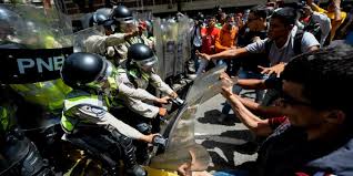 Resultado de imagen para venezuela enfrentamientos