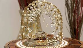enagagement ring tray decoration how