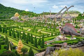 nong nooch garden with thai culture