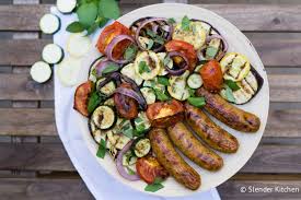grilled en sausages and vegetables