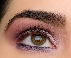 a soft pink mauve eye with wet n