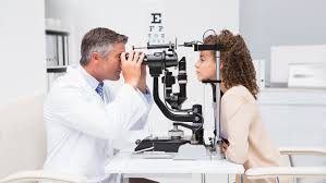 specialistul ocular optometrist