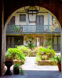 French Quarter Bosque House Courtyard