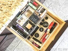 organizing your makeup drawer