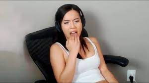 she forgot to turn off her stream 