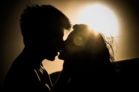 Free Images : silhouette, person, light, people, girl, sunset, sunlight,  guy, love, young, kiss, couple, romance, romantic, darkness, shadows,  backlighting, emotion, interaction 2513x1669 - - 892267 - Free stock photos  - PxHere