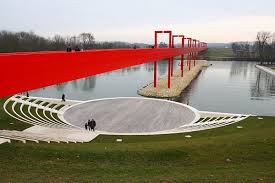 Cergy, la passerelle de l'Axe majeur