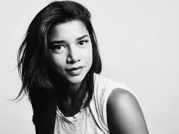 whats the low down on hannah bronfman