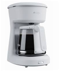 Like most other espresso and coffee machines, the mr. Mr Coffee 2134155 12 Cup Switch Coffeemaker White Toolboxsupply Com