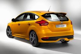 2016 ford focus st review ratings