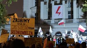 Zobacz najciekawsze publikacje na temat: Strajk Kobiet Wraca W Srode Protest W Warszawie