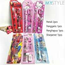 Pensil juga lebih mudah dihapus dibandingkan pena. Paket Alat Tulis Pensil Set 5 In 1 Wj888 Karakter Cars Frozen Lengkap Lol Lazada Indonesia