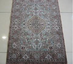 silk carpet 2 3 square feet 600lines