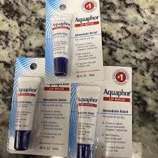3 s aquaphor lip repair ointment