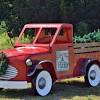 You've probably seen the adorable old red truck, or old green truck used in christmas or fall home decor. Https Encrypted Tbn0 Gstatic Com Images Q Tbn And9gcq14agivczb1f8mdkxyqvt9mluttqtm0eh1mayjujjtwfqgtal9 Usqp Cau