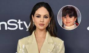 Eiza gonzález reyna is a mexican actress and singer. Eiza Gonzalez Shares Adorable Throwback Photo As A Child