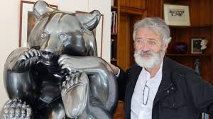Sculpture monumentale Le Miel n°1 par le sculpteur animalier Michel  BASSOMPIERRE - YouTube