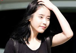 Check them out in their most natural light. Top 10 Most Beautiful K Pop Idols Without Makeup Spinditty