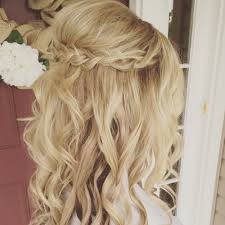 Looking for wedding hairstyles for bridesmaids? 50 Delicate Bridesmaid Hairstyles For A Beautiful Experience Hair Motive
