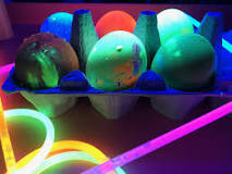 how-do-you-make-a-glow-in-the-dark-egg