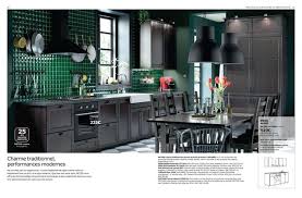 Un intérieur en bleu profond : Cuisine Ikea Coup D Oeil Sur Le Nouveau Catalogue 2017 Cote Maison
