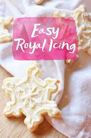 Often stabilizers like cream or tartar, lemon juice or vinegar are also added. How To Make Perfect Royal Icing In 3 Minutes