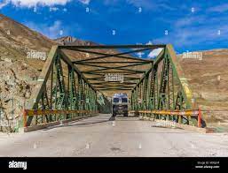 LEH, JAMMU & KASHMIR - INDIA - along the Indus Valley, right at the border  with Pakistan and China, between monasteries, rivers, lakes, and blue skies  Stock Photo - Alamy