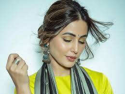 actress hina khan s yellow eye makeup