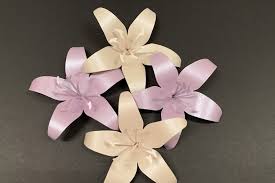 small paper flower lily template 2