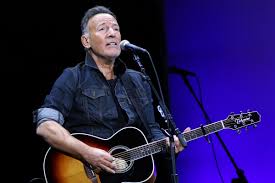 Bruce Springsteen Crashes A Stone Pony Soundcheck To Dance
