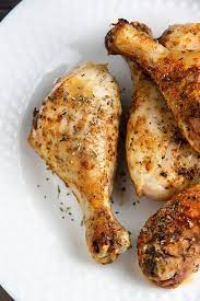 Season chicken thighs on all sides with garlic powder and onion flakes. How To Use Your Oven To Easily Cook Chicken Drumsticks Ehow Drumstick Recipes Chicken Drumstick Recipes How To Cook Chicken
