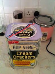 There are 160 calories in 4 pieces (31 g) of hup seng cream crackers. Hup Seng Cream Crackers Cream Crackers Crackers Food