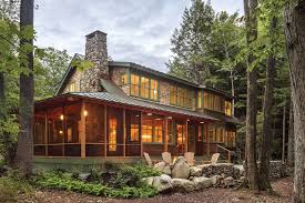 A Maine Lake House Gives Three