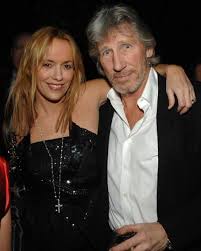 They had a nasty split in 2015. Roger Waters And Laurie Durning Dating Gossip News Photos