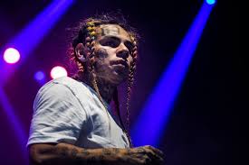 tekashi69 joined a gang for his career