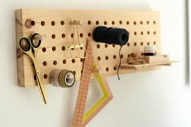 Do it yourself (diy) is the method of building, modifying, or repairing things without the direct aid of experts or professionals. Diy Pegboard Aus Holz We Love Handmade