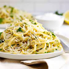 pasta aglio e olio pasta with garlic