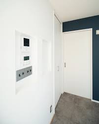 minimaru design on instagram キッチンのそばにまとめられたスイッチ類 壁をへこませてスイッチ類で凹凸が出ないように収めています ミニマルデザイン 設計事務所 徳島 locker storage bathroom medicine cabinet home decor