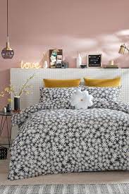 skinnydip daisy duvet cover and