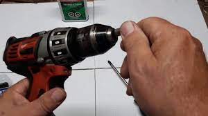 How to Replace Chuck on a Milwaukee cordless drill - YouTube