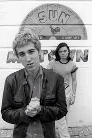 In 1992 he recorded together with his schoolmates thomas bangalter and laurent brancowitz (part of phoenix) his first two songs under the name darlin', which were released on the compilation. Pin On Daft Punk