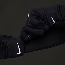 Nike Youth Hyperwarm Field Player Gloves Accessories