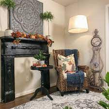 Inviting Reading Nook For Fall