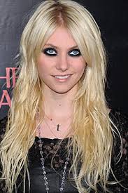 taylor momsen is not a role model