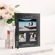 send complete lakme cosmetic kit