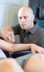 Common associates degrees include natural science oriental medicine and acupuncture. Careers Acupuncture Coaching